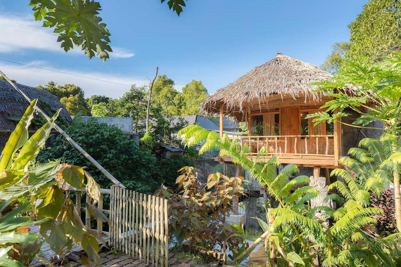 Onong'S Homestay & Cafe Tomohon Exteriér fotografie
