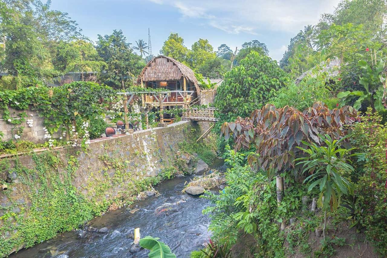 Onong'S Homestay & Cafe Tomohon Exteriér fotografie