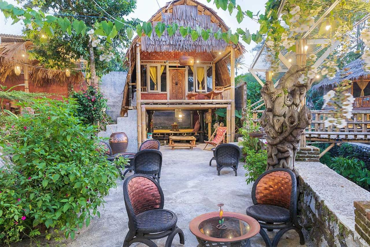 Onong'S Homestay & Cafe Tomohon Exteriér fotografie